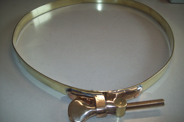 Neck ring clamp